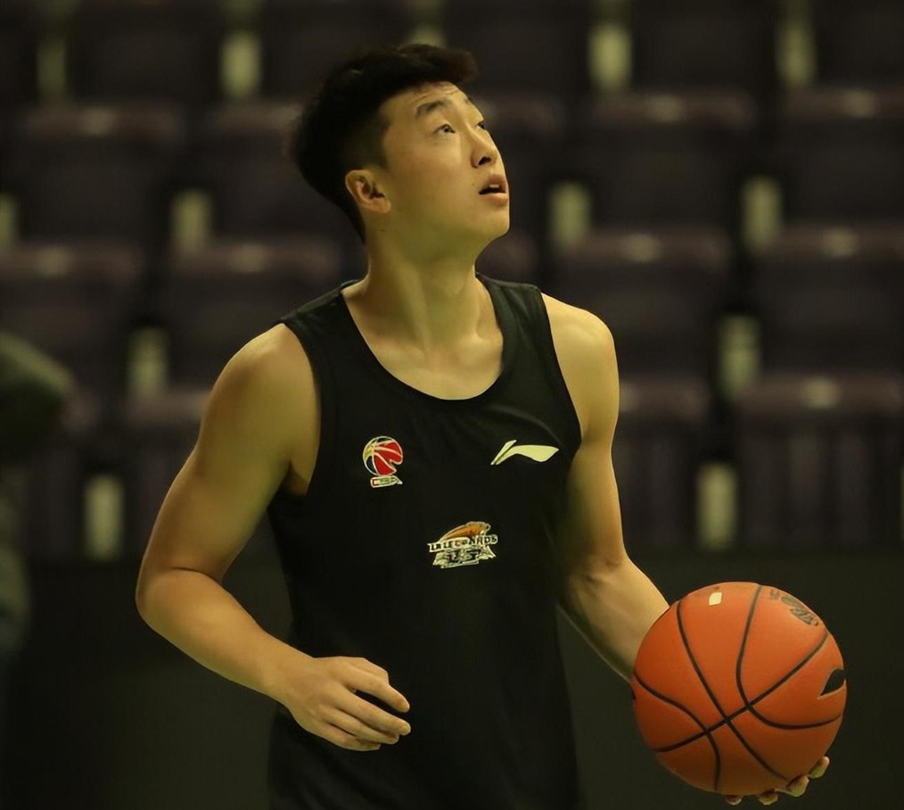 爱游戏下载-包含特拉佐纽撒贝尔逆转胜利，斩获三分的词条