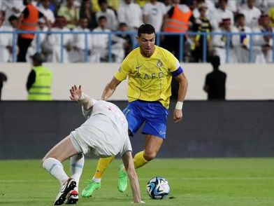 关于传中助攻成为制胜法宝,助球队夺得胜利的信息 关于传中助攻成为制胜法宝,助球队夺得胜利的信息