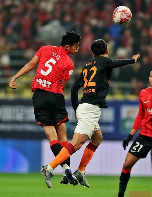 强强对话!富力对阵国安,中超豪门交锋燃爆球场的简单介绍 强强对话!富力对阵国安,中超豪门交锋燃爆球场的简单介绍