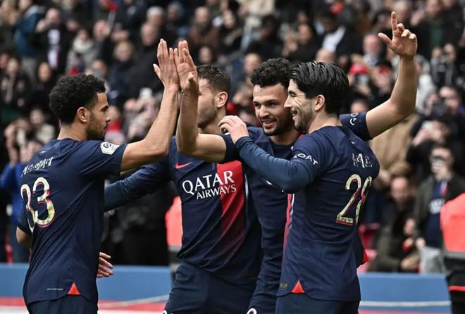 爱游戏体育-巴黎圣日耳曼豪取五连胜国内联赛领先优势扩大的简单介绍