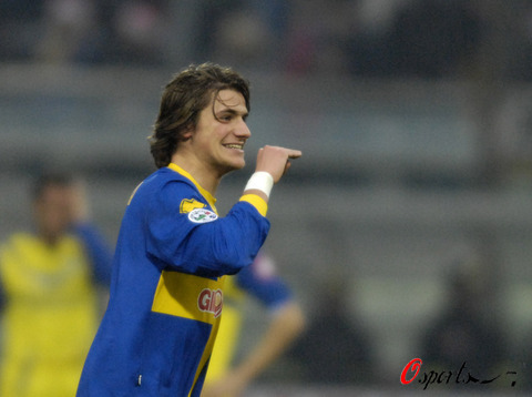 爱游戏APP-包含帕尔马客场逆转战胜切沃，取得宝贵三分的词条