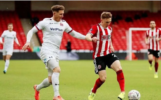 爱游戏-沃特福德比胜哈德斯菲尔德，士气高涨的简单介绍