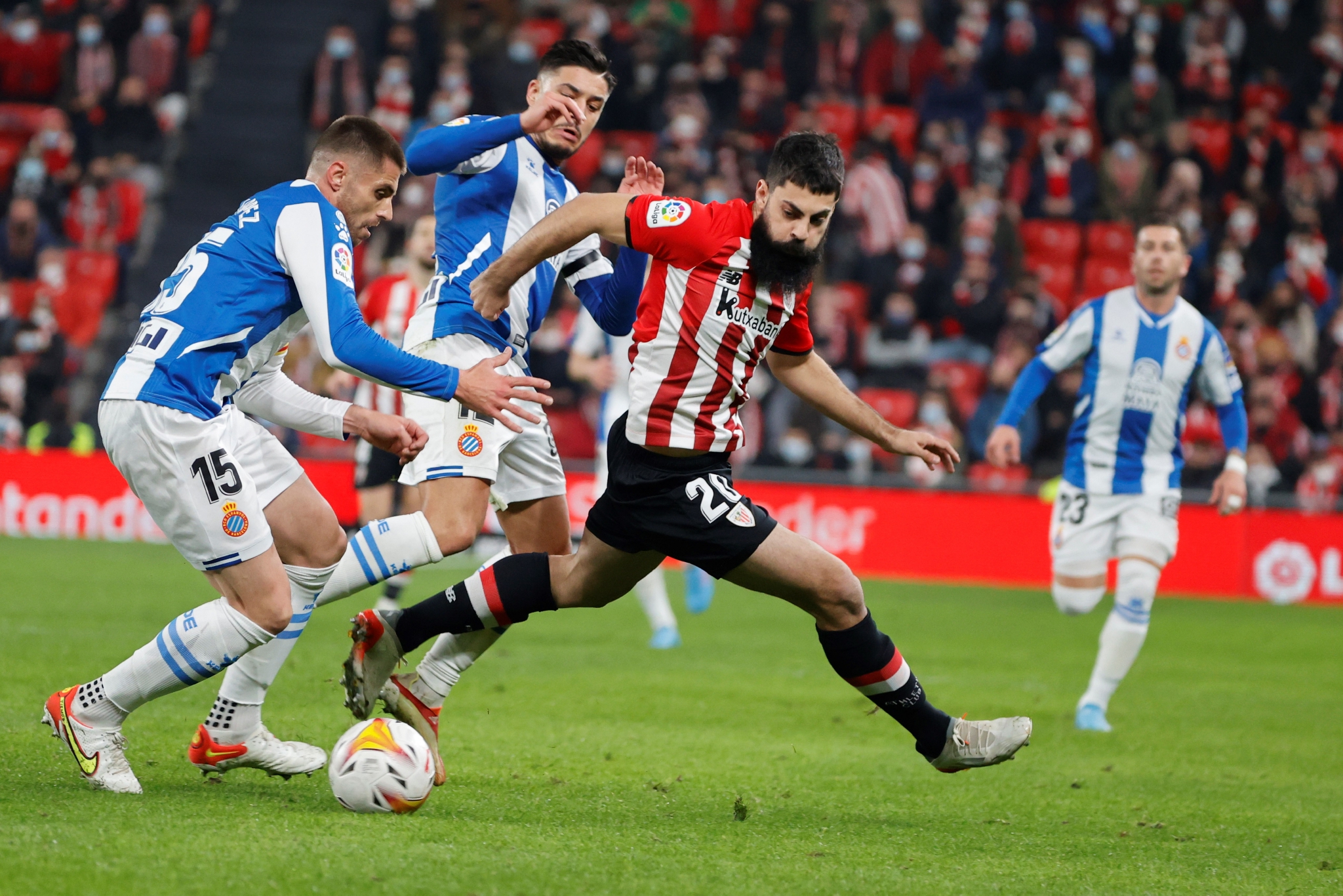 包含毕尔巴鄂主场小胜,队内火力逐渐回升的词条 包含毕尔巴鄂主场小胜,队内火力逐渐回升的词条