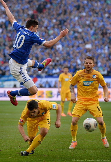 爱游戏在线-沙尔克参加德国友谊赛，备战欧洲杯