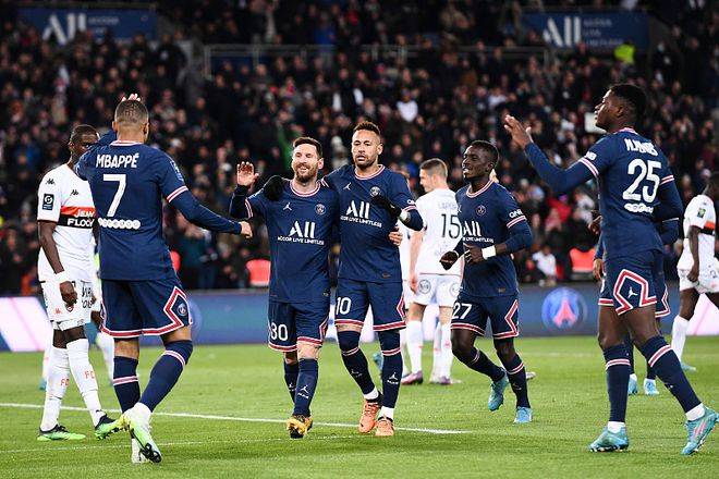 包含球迷激情高呼!巴黎圣日耳曼的战绩备受关注的词条 包含球迷激情高呼!巴黎圣日耳曼的战绩备受关注的词条