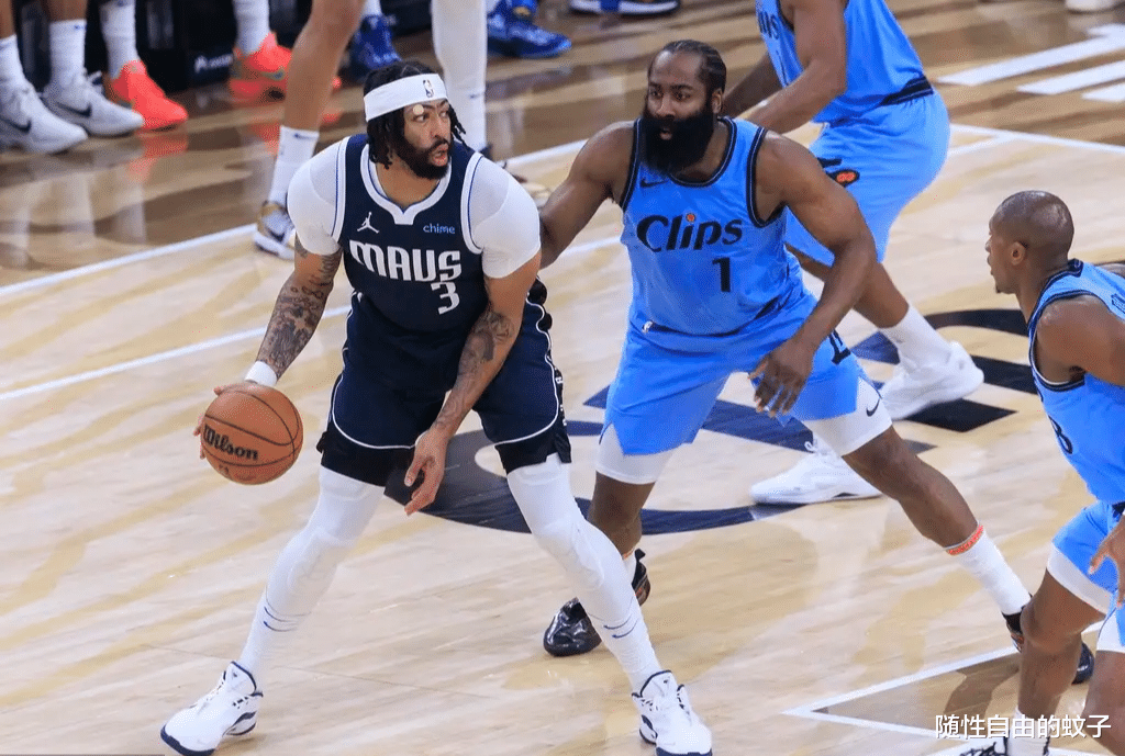 快船主场大胜独行侠取得胜利关键点的简单介绍