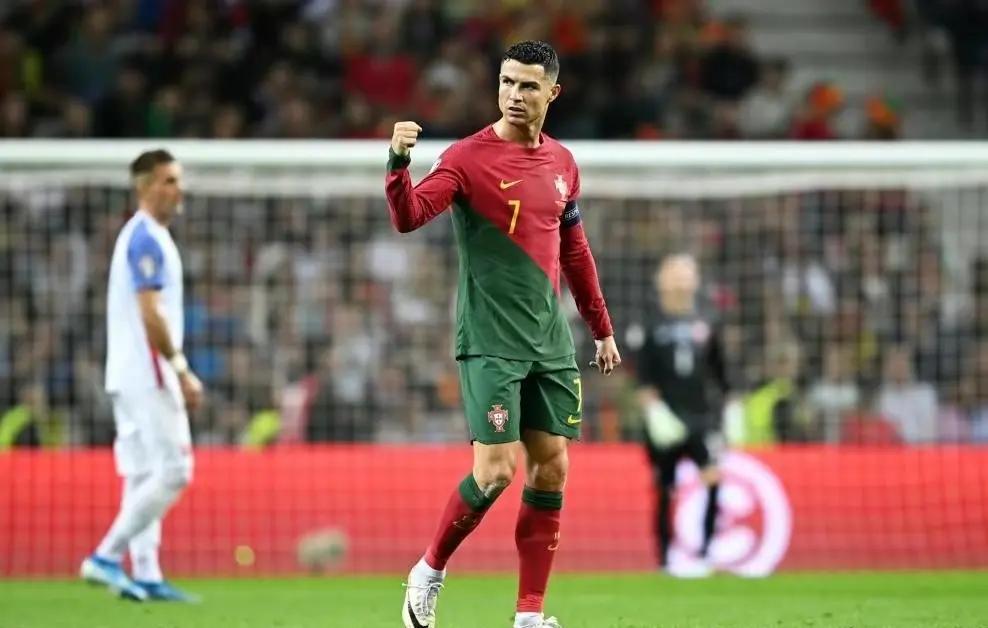 惊喜连连!欧洲国家杯赛中勇士崭露头角,晋级形势一片看好的简单介绍 惊喜连连!欧洲国家杯赛中勇士崭露头角,晋级形势一片看好的简单介绍