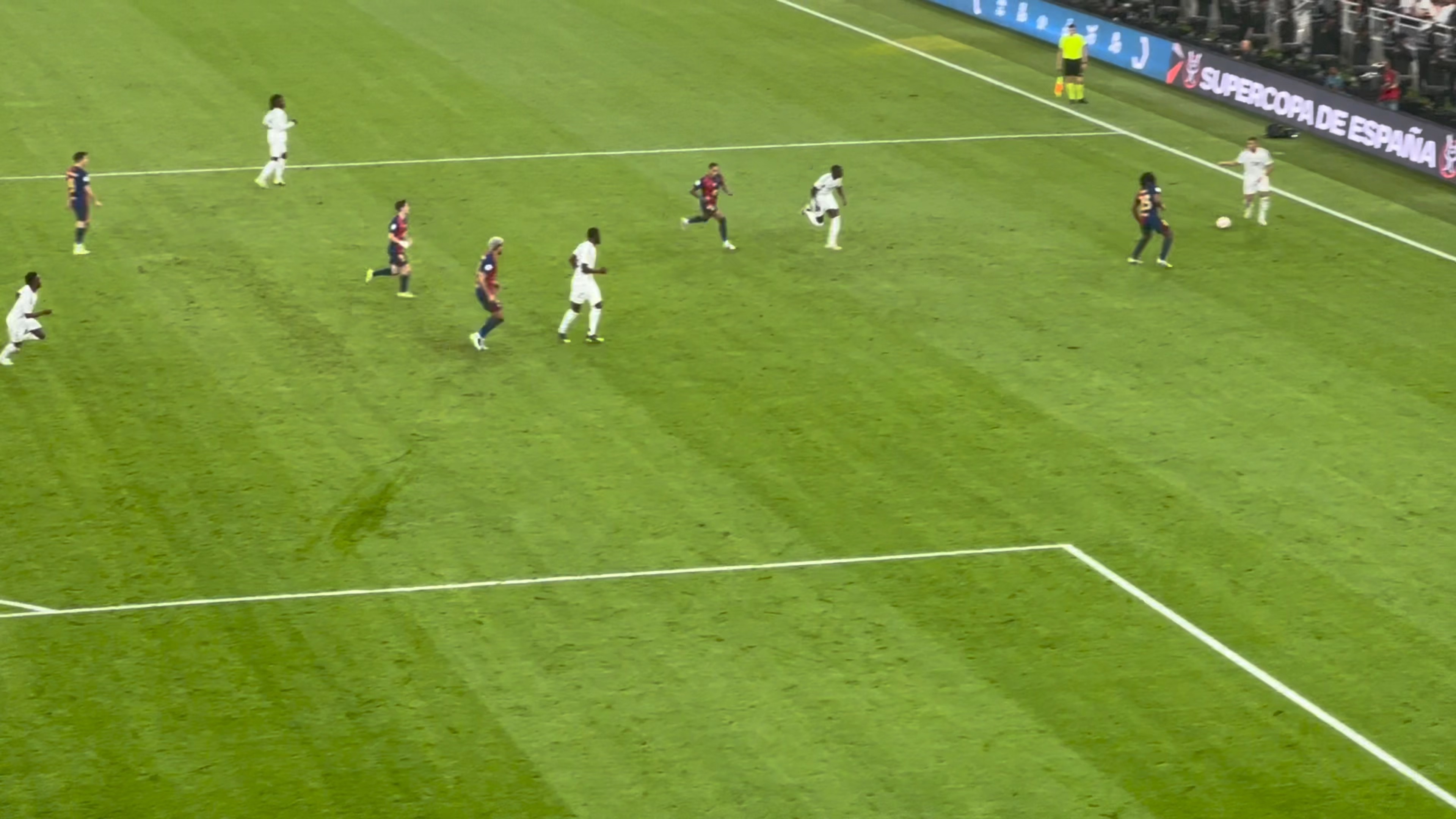 西班牙连胜五场,稳步晋级淘汰赛 西班牙连胜五场,稳步晋级淘汰赛