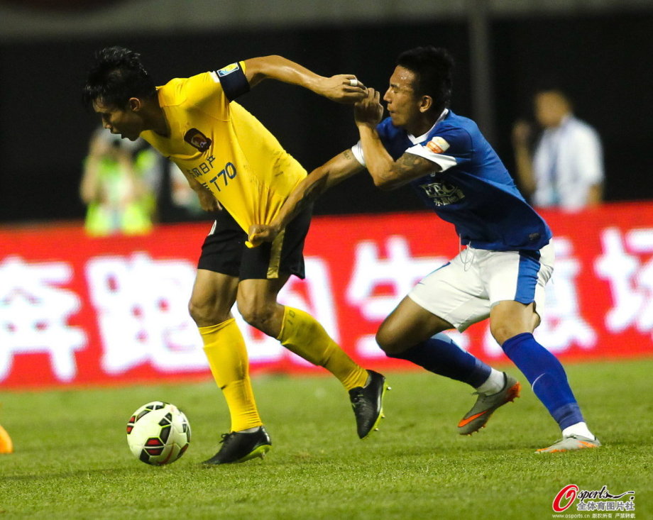 爱游戏tv-天津泰达主场平局，与广州恒大握手言和