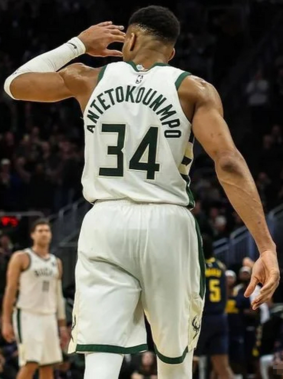 雄鹿主场大胜步行者,字母哥火热表现引关注的简单介绍 雄鹿主场大胜步行者,字母哥火热表现引关注的简单介绍