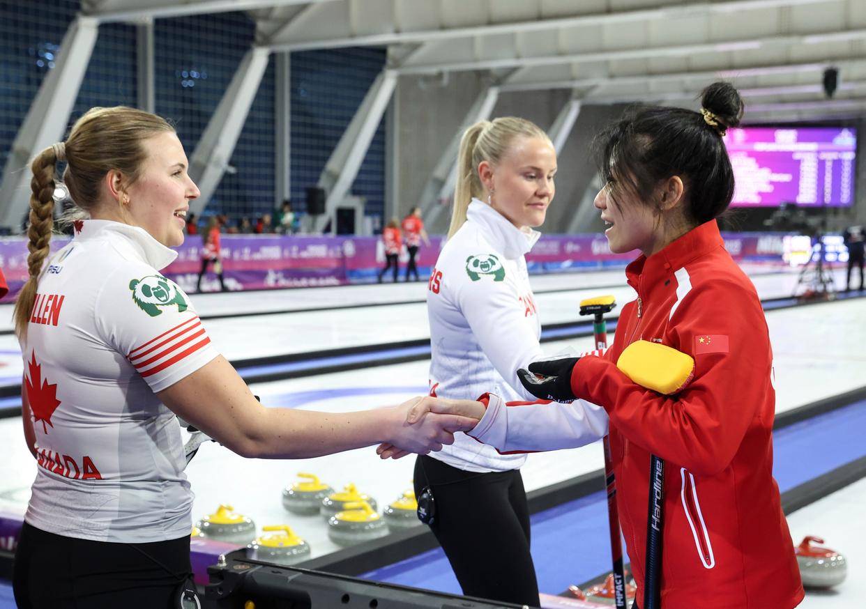 加拿大女子拳击队卓越表现，壮烈争霸