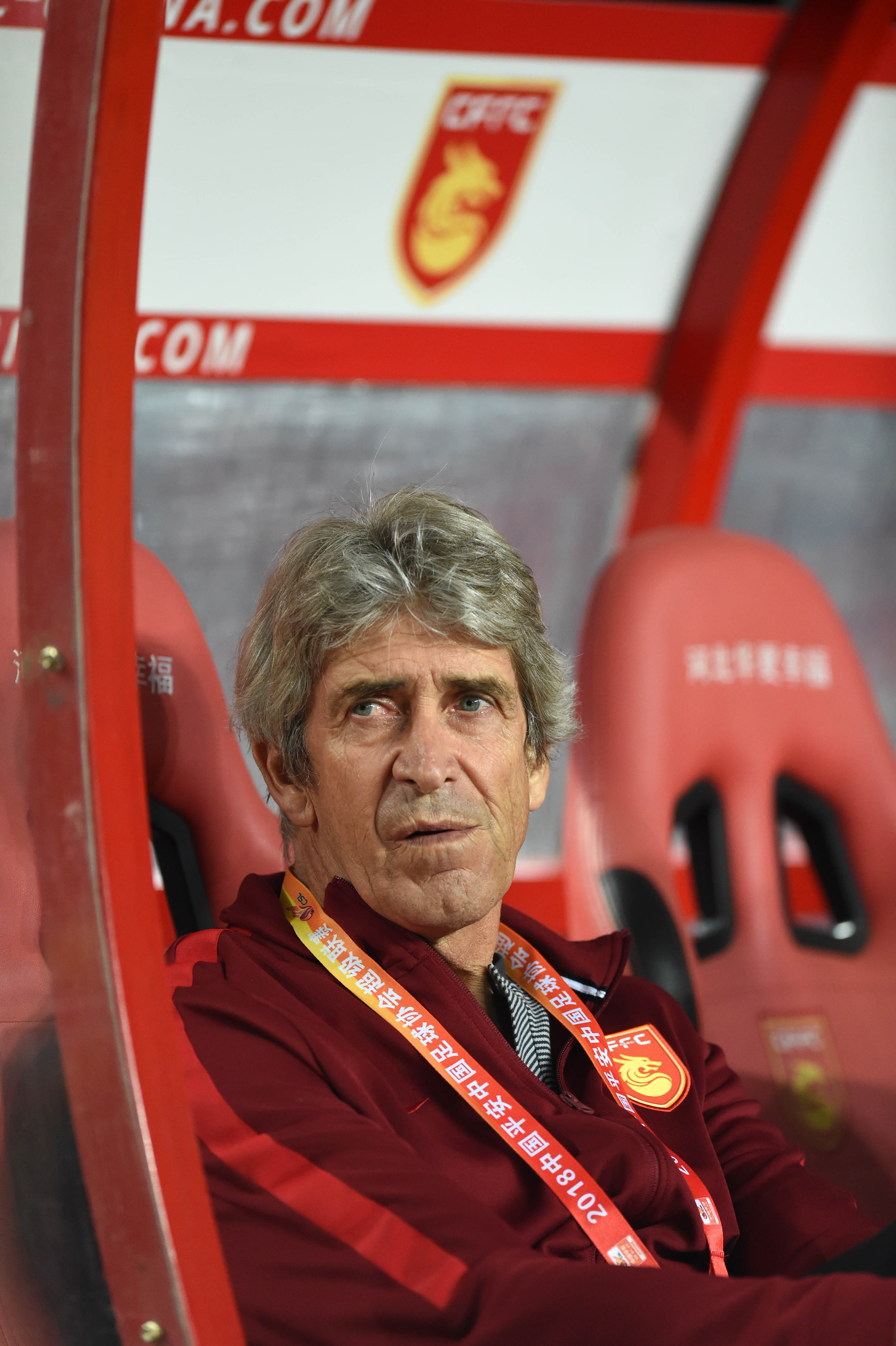 爱游戏体育-关于江苏舜天遭遇河北华夏幸福绝杀，憾负收场的信息