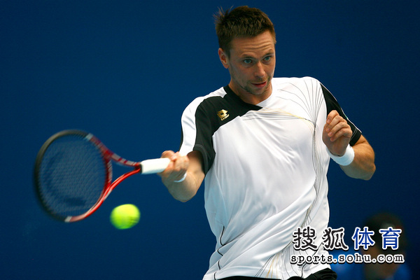 瑞典痛失两球落败，波利塔诺奉献传射的简单介绍