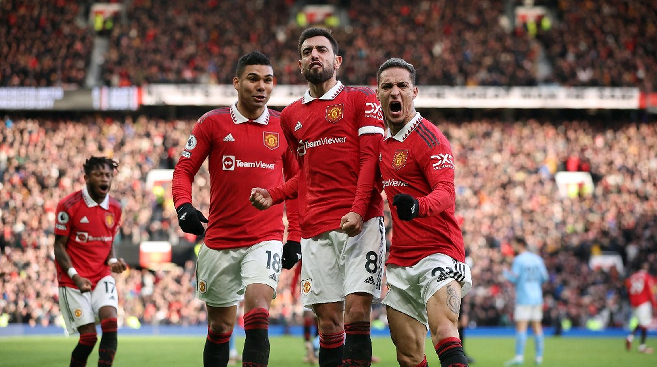 曼联客场惊险获胜，实现联赛八连胜的简单介绍