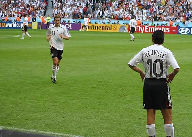 爱游戏官方-关于北美洲冠军杯半决赛惊险连连，哥斯达黎加美国磕磕绊绊的信息