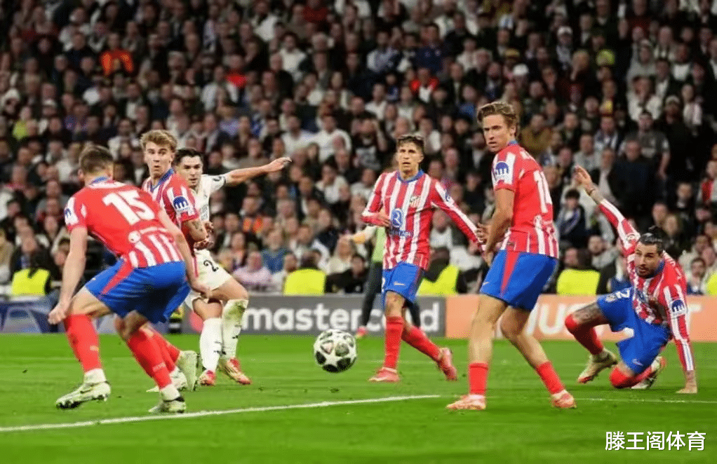 包含巴塞罗那客场惨遭逆转，淘汰赛前景严峻的词条