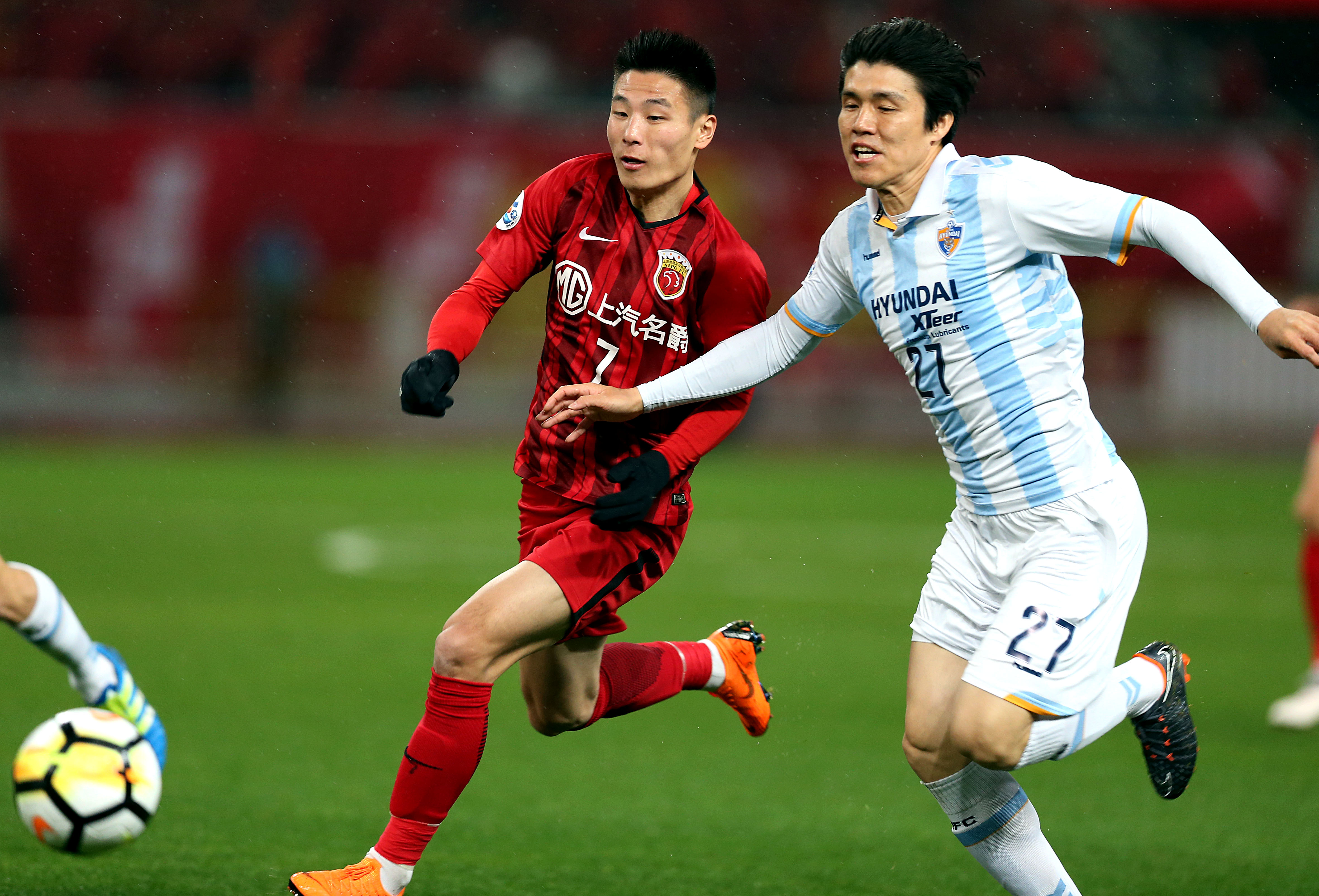 上港战平重庆,艰难一战让球迷心惊胆战的简单介绍 上港战平重庆,艰难一战让球迷心惊胆战的简单介绍