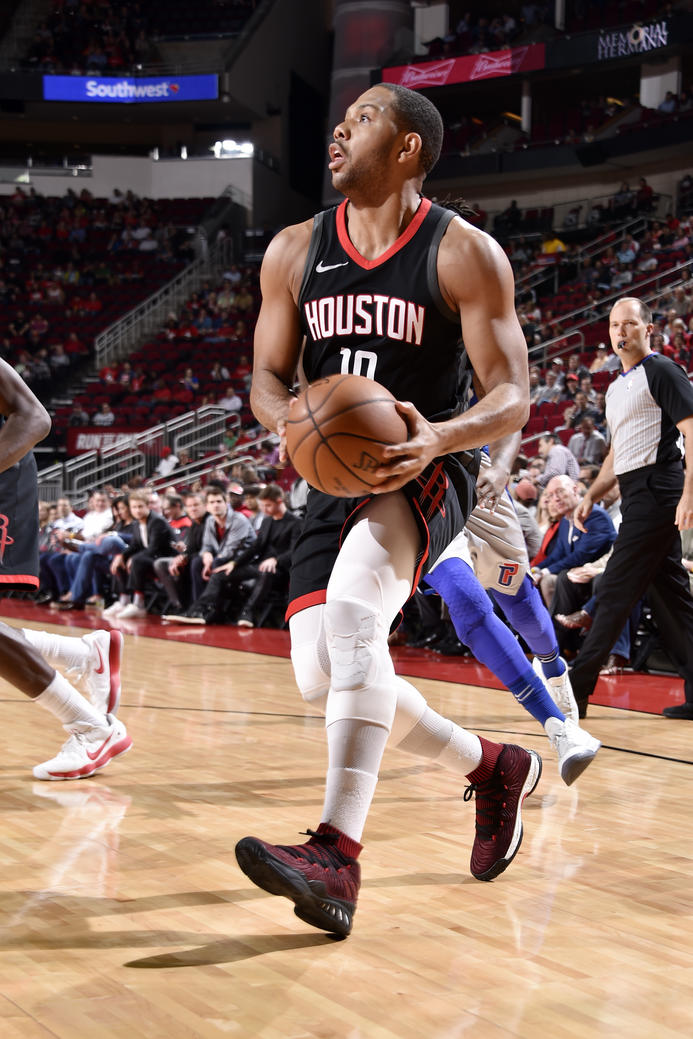 火箭客场战胜国王，戈登贡献27分