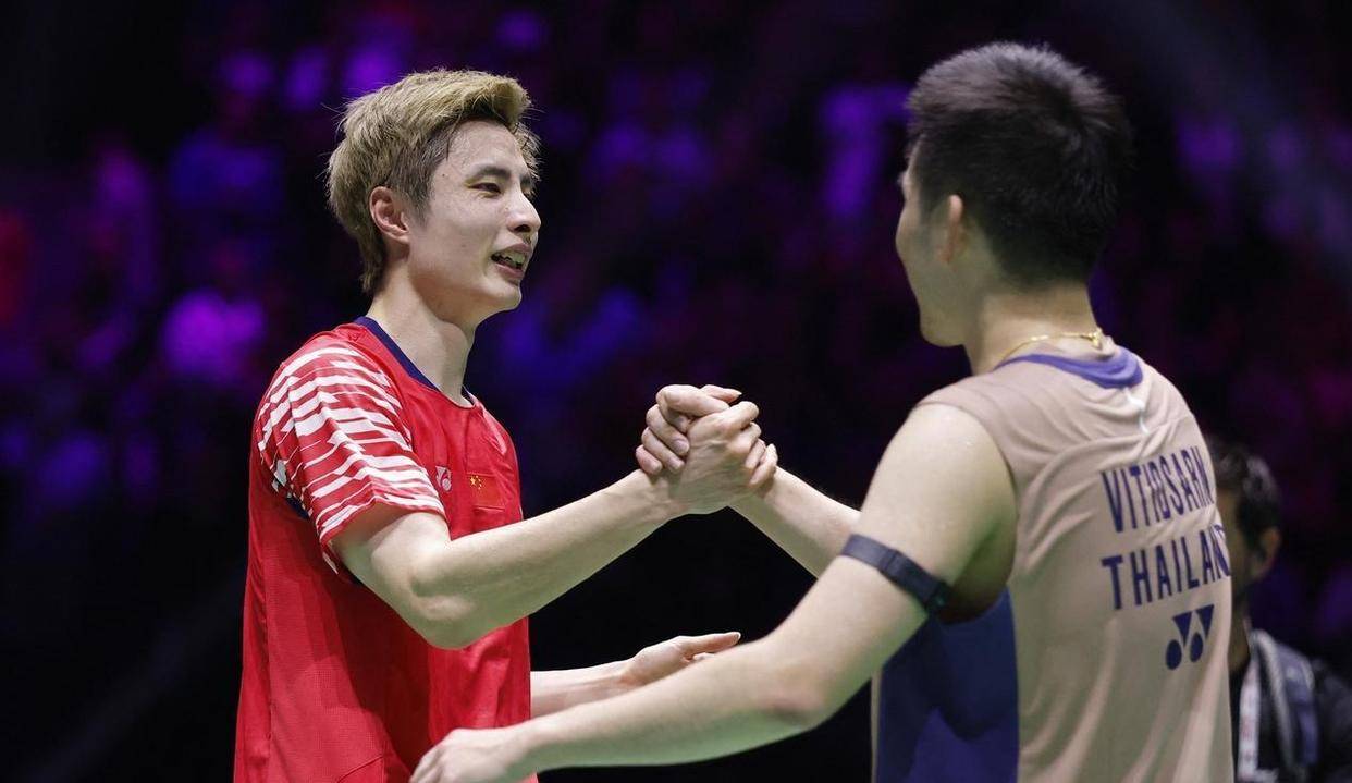 中国队横扫印尼队，石宇奇高光表现